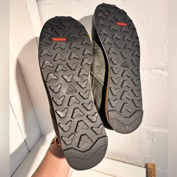 Adidas Snowpitch Green Gold  High Top Sneaker Hiker Grip  Men’s  Big Kid 5.5 - Picture 11 of 13